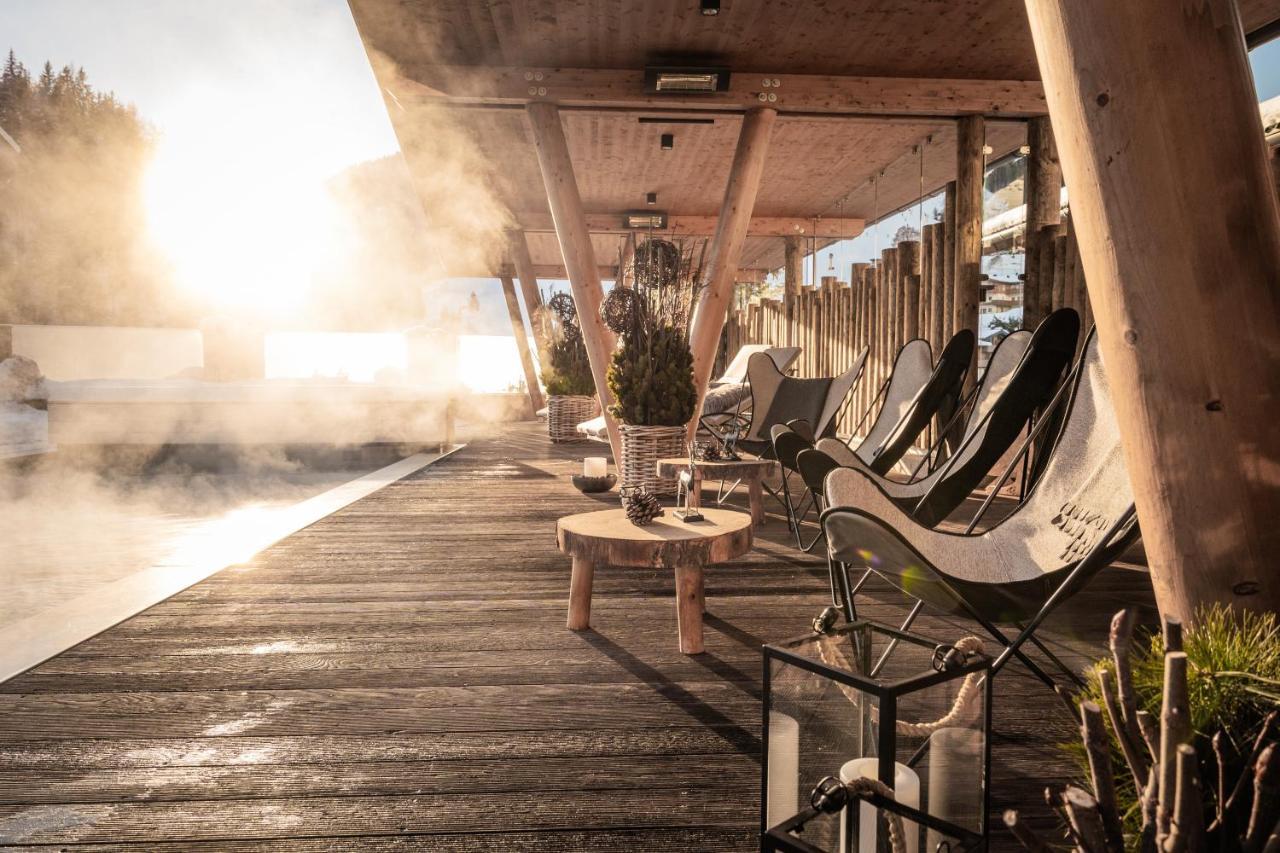 Hotel Sonnegg Saalbach-Hinterglemm Exteriör bild