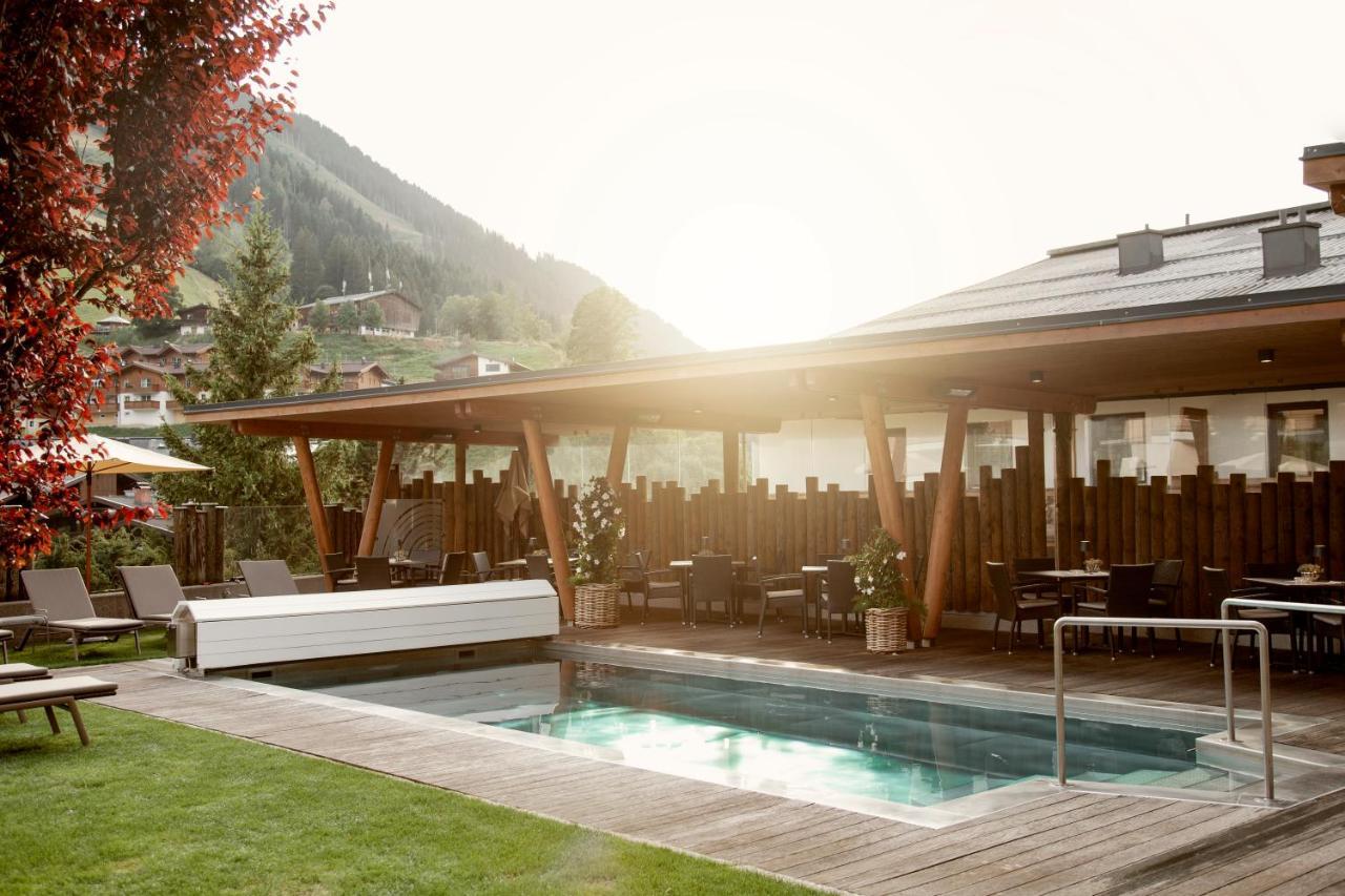 Hotel Sonnegg Saalbach-Hinterglemm Exteriör bild