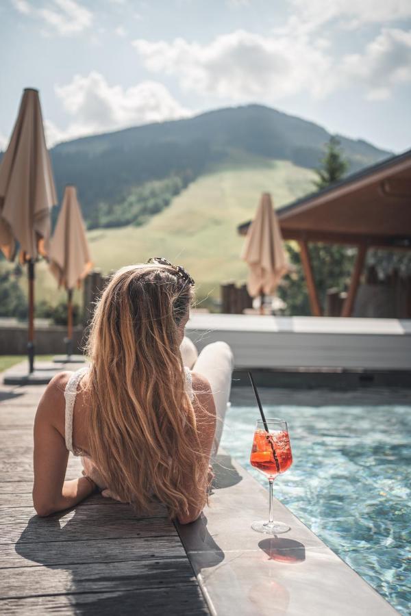 Hotel Sonnegg Saalbach-Hinterglemm Exteriör bild